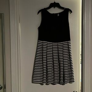 Xhilaration dress size M